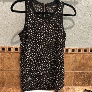 Patterned Tank